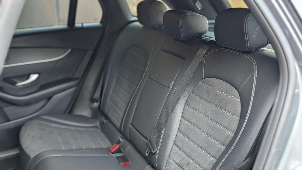 
								2020 Mercedes-Benz GLC220d AMG Line 4Matic full									