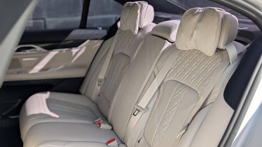 2019 BMW 7 Series 740d M Sport xDrive