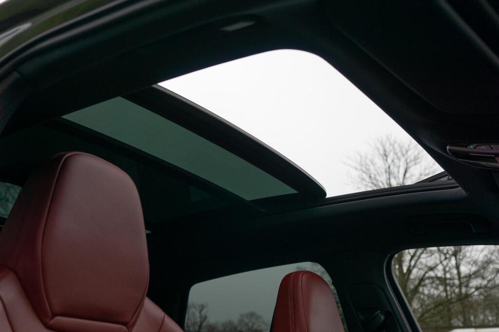 
								2019 Porsche Cayenne full									