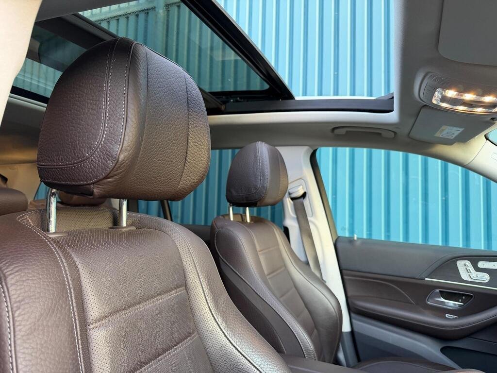 
								2020 Mercedes-Benz GLS400d AMG Line full									