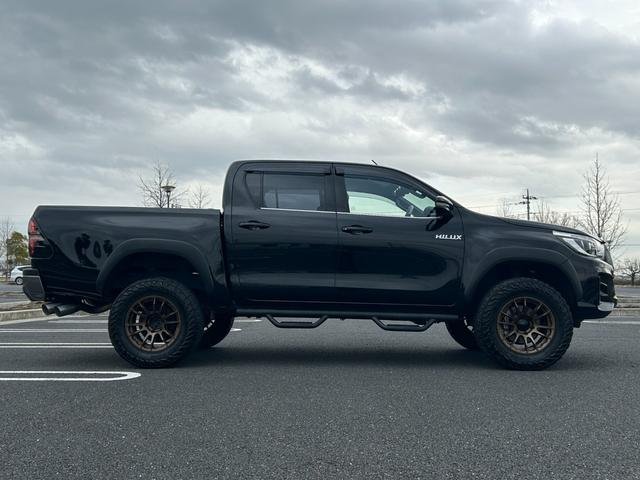 
								2020 Toyota Hilux Z Black Rally edition full									