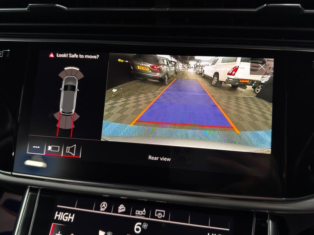
								2020 Audi Q7 50 TDI Sport full									