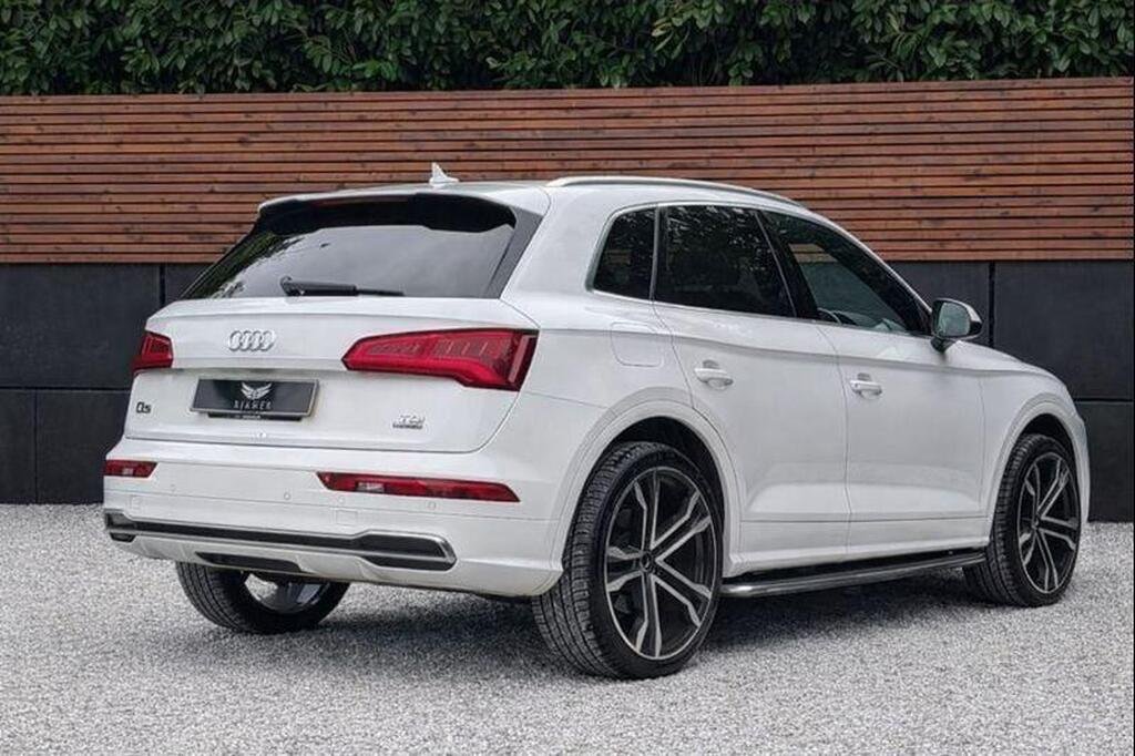 
								2019 Audi Q5 40 TDI S Line Quattro full									