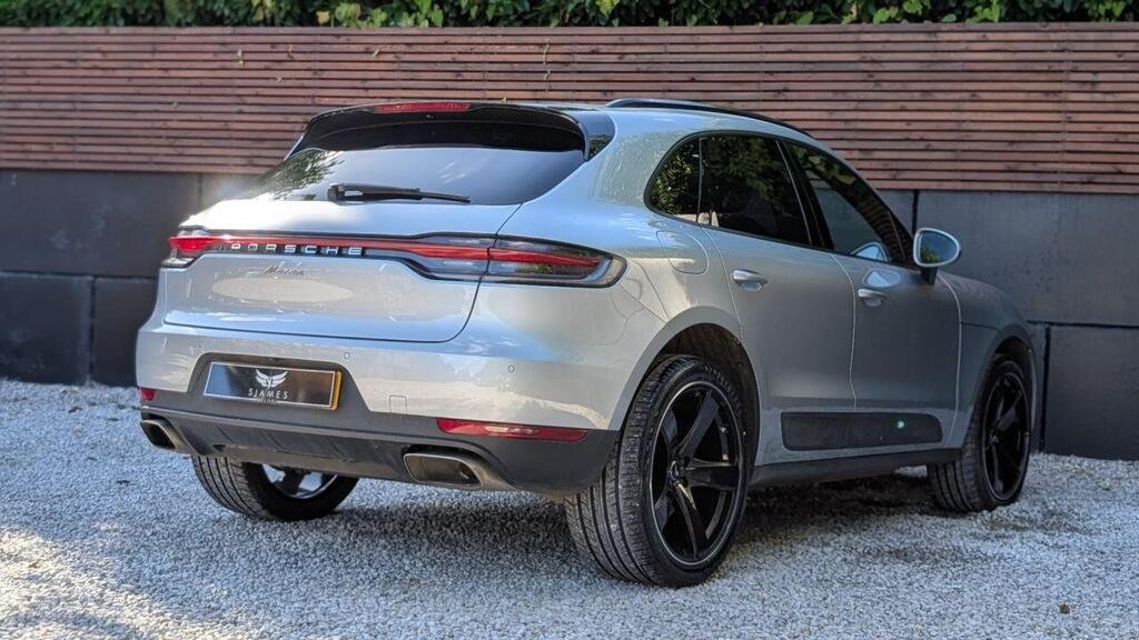 
								2019 Porsche Macan PDK 4WD full									