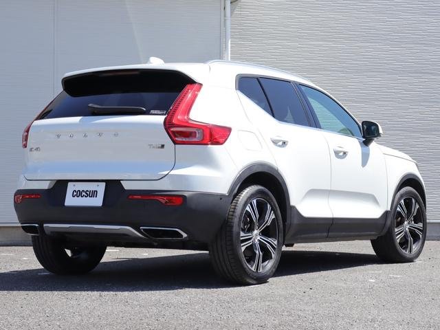 
								2019 Volvo XC40 T4 AWD Inscription full									