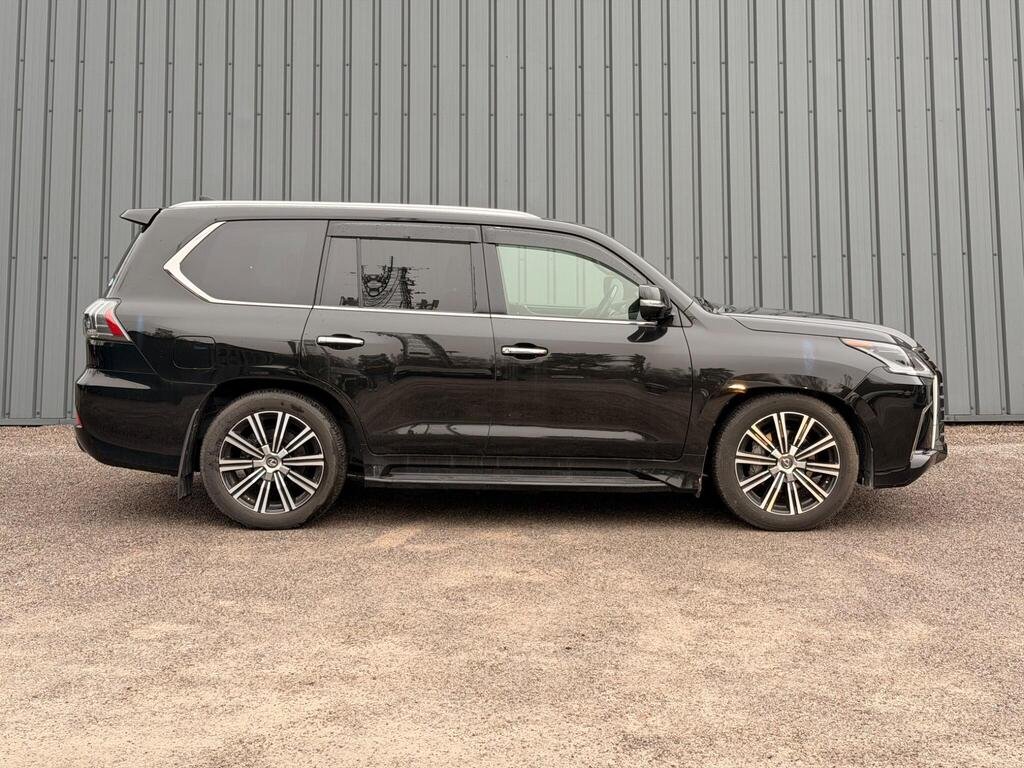 
								2019 Lexus LX570 full									