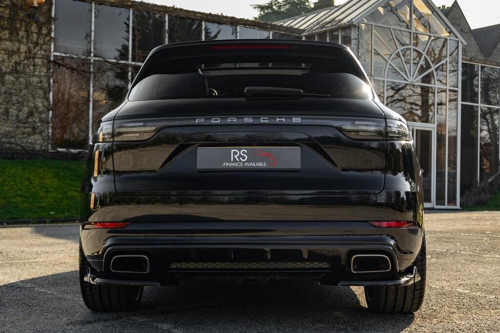 
								2019 Porsche Cayenne full									