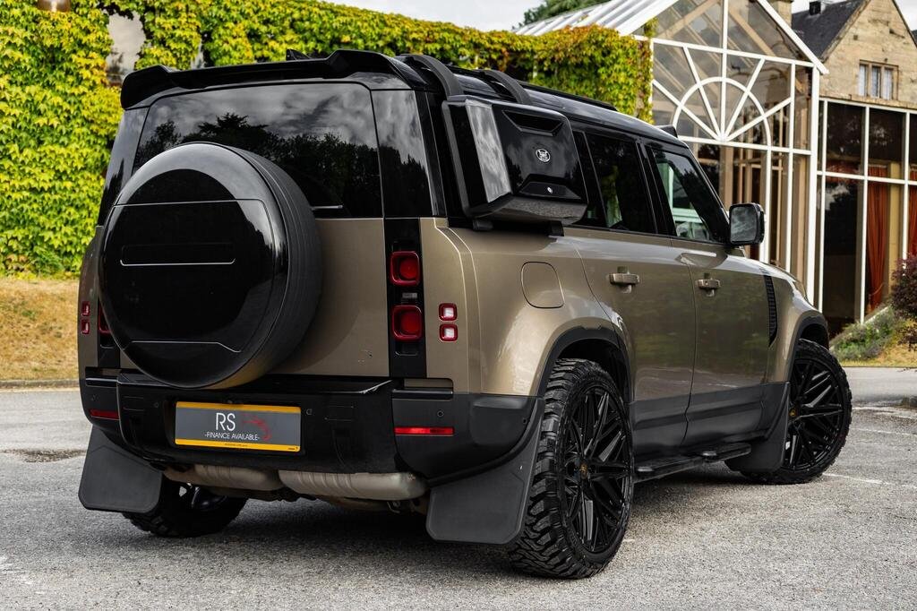
								2020 Land Rover Defender 110 SD4 First Edition full									