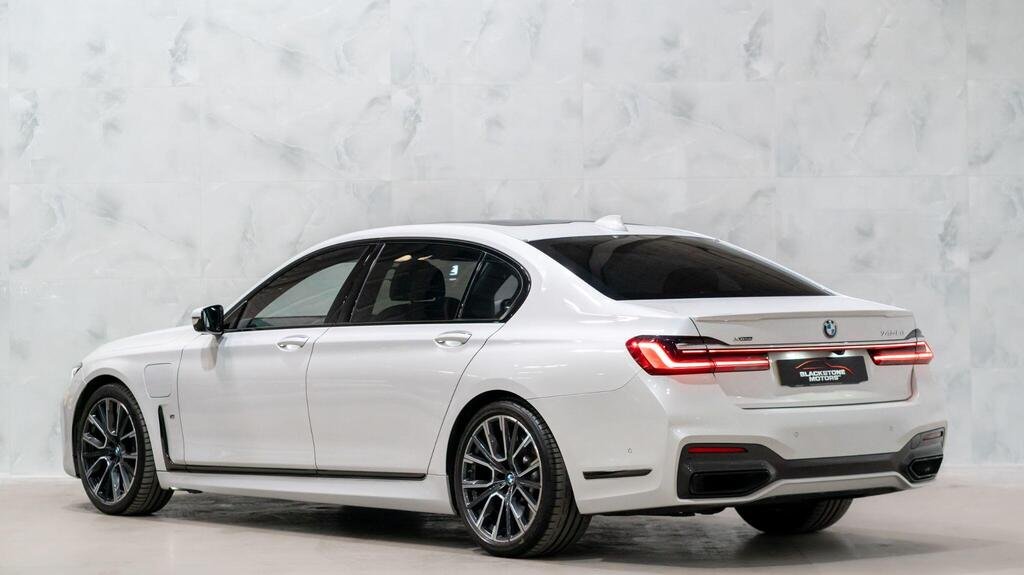 
								2019 BMW 7 Series 745Le xDrive M Sport full									