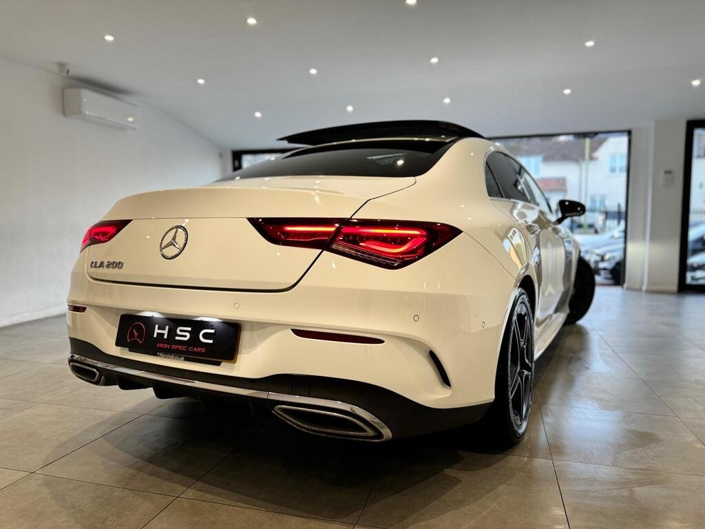 
								2019 Mercedes-Benz CLA200 AMG Line full									
