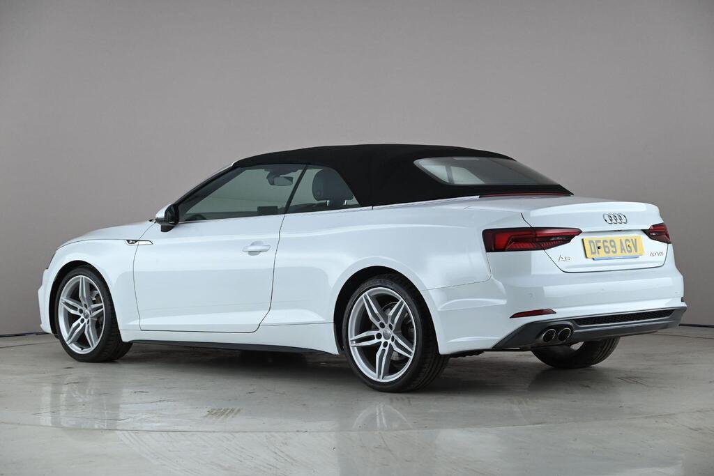 
								2019 Audi A5 Cabriolet 40 TDI S Line full									