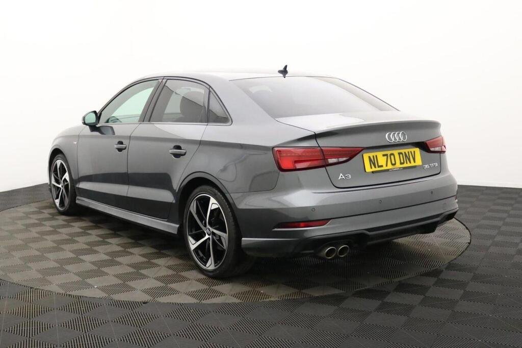 
								2020 Audi A3 Sedan 35 TFSI Black Edition full									