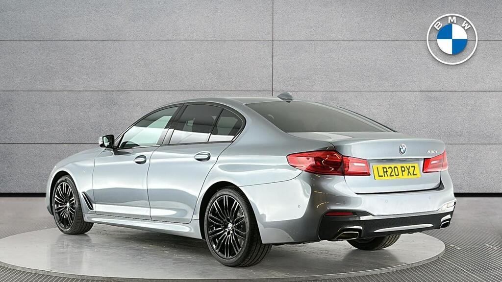 
								2020 BMW 5 Series 530i M Sport full									