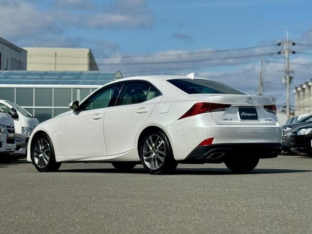 
								2019 Lexus IS350 full									