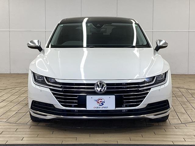 2019 Volskwagen Arteon 4Motion Elegance