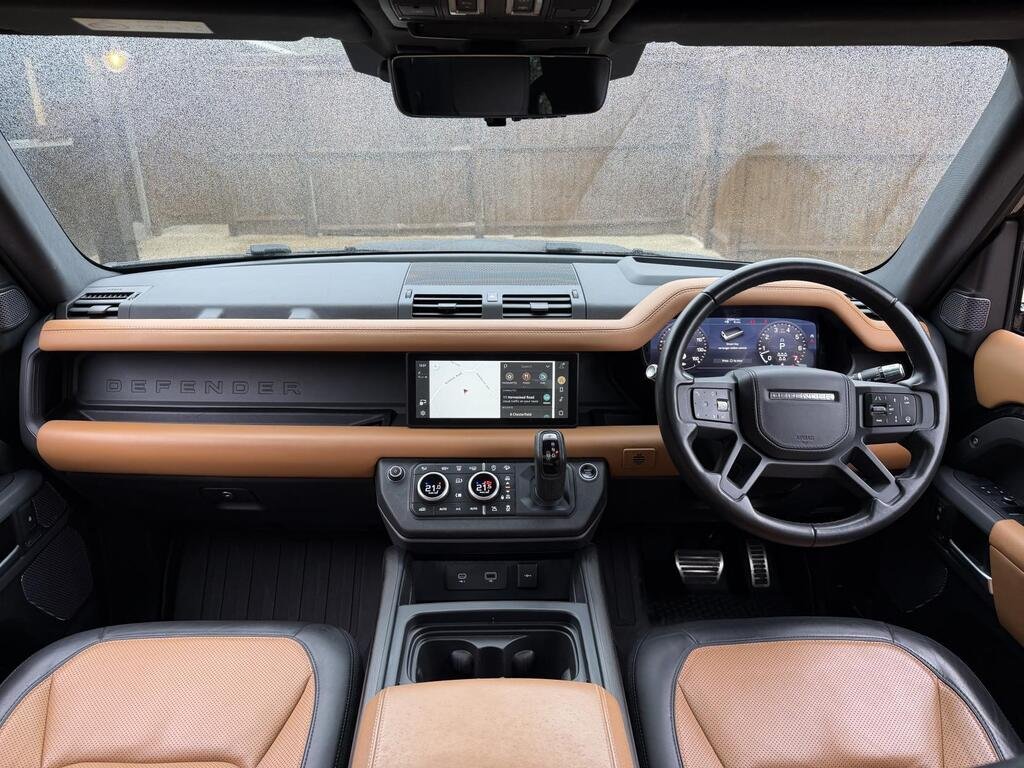 2020 Land Rover Defender 110 P400 MHEV X