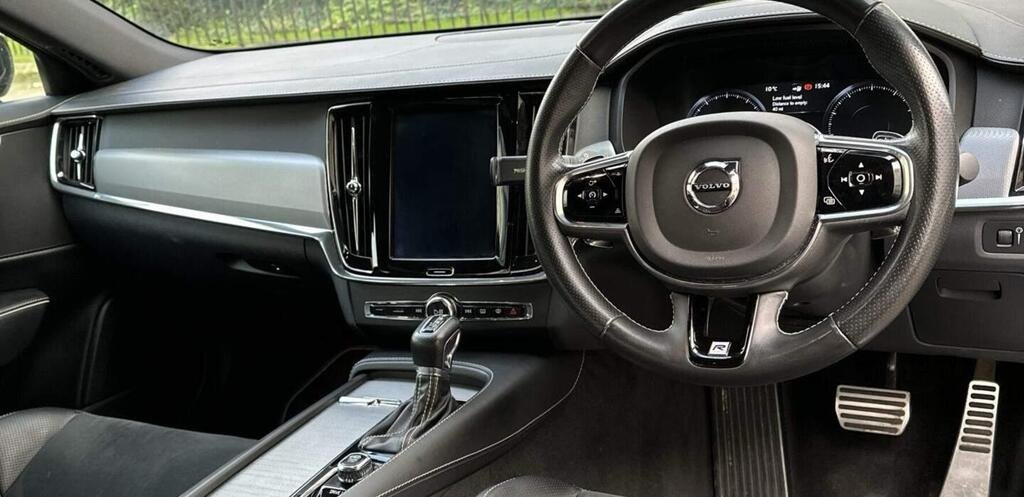 2019 Volvo S90 T4 R Design