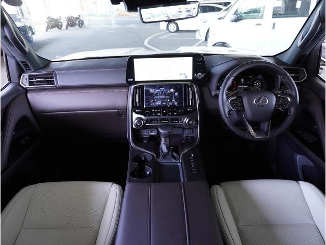 2025 Lexus LX600