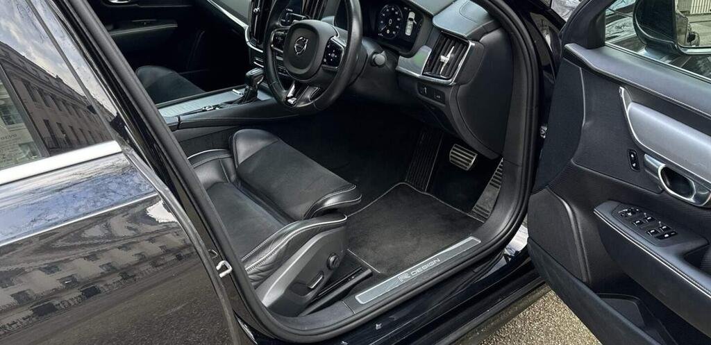 2019 Volvo S90 T4 R Design