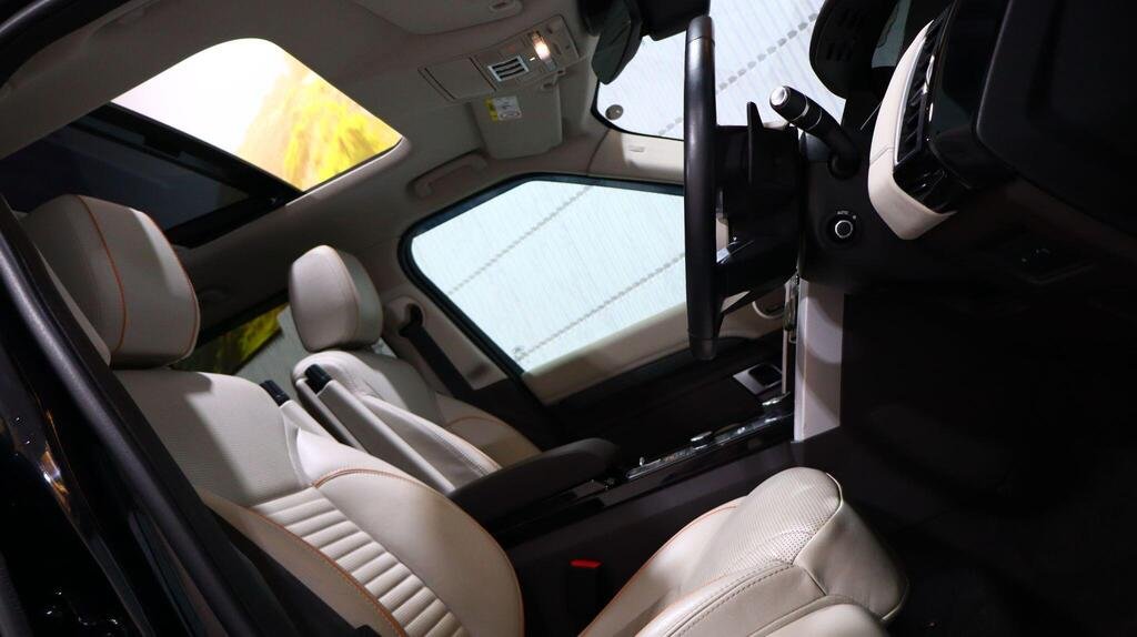 2020 Land Rover Discovery SD4 HSE