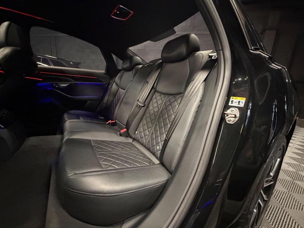 
								2020 Audi A8 50 TDI S Line full									
