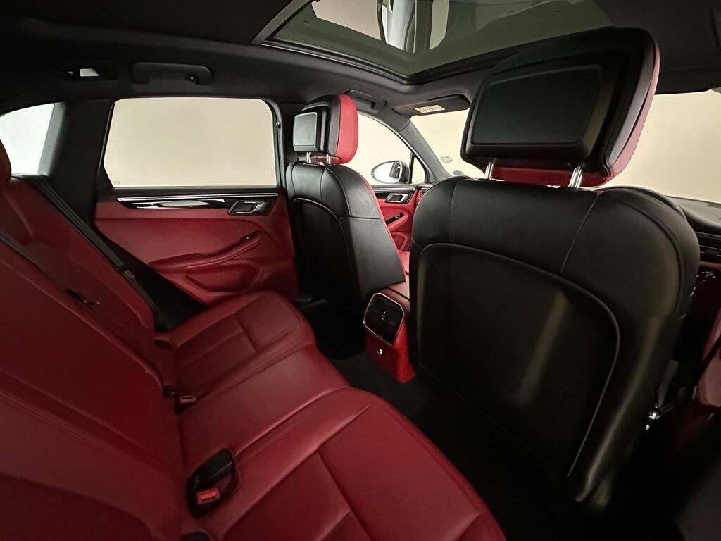 
								2020 Porsche Macan S full									