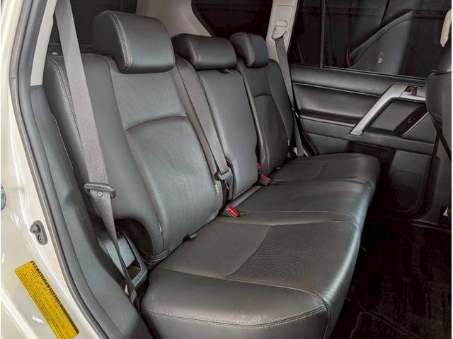 
								2021 Toyota Land Cruiser Prado TX L full									