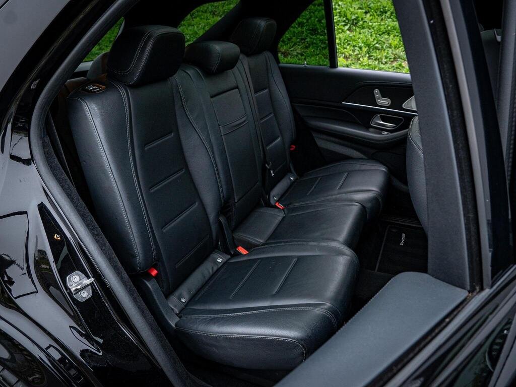 
								2020 Mercedes-Benz GLE400d AMG Line 4Matic full									