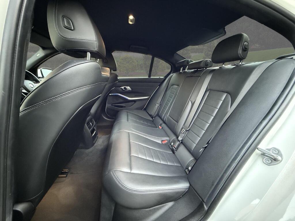 
								2019 BMW 3 Series 320i M Sport full									