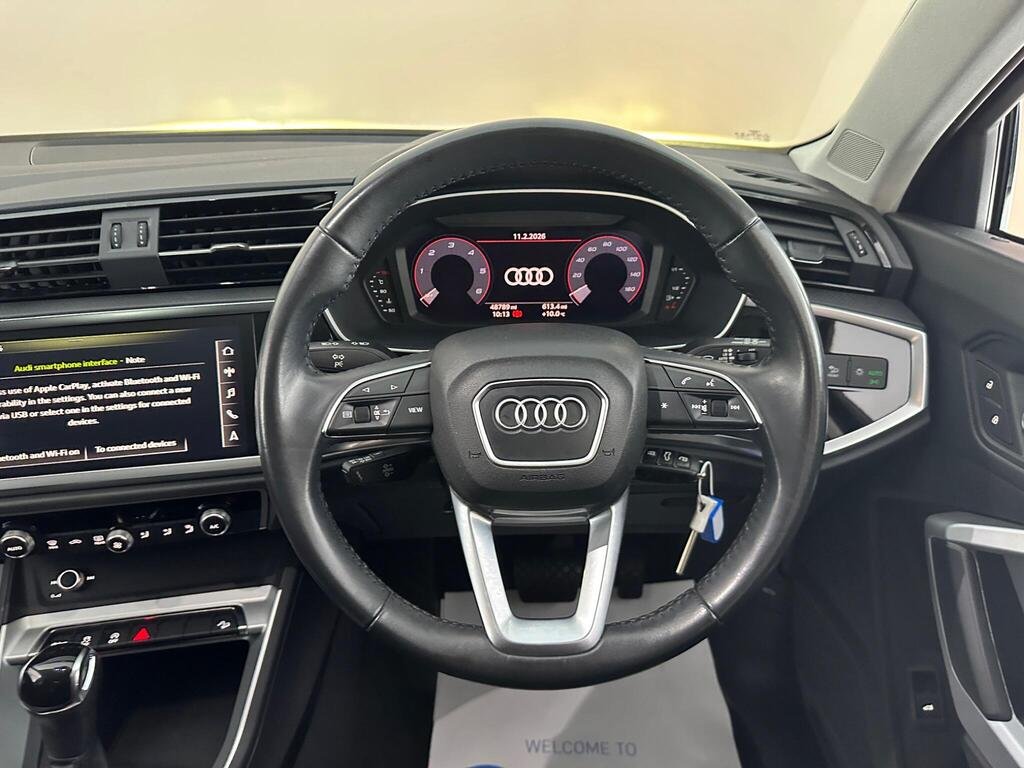 
								2020 Audi Q3 35 TDI Sport full									