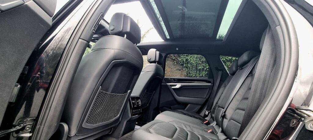 
								2020 Volkswagen Touareg TDI 4Motion full									