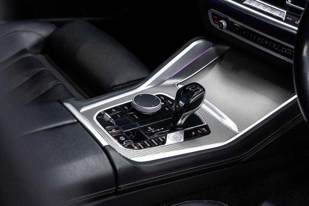 
								2020 BMW X6 30d M Sport Coupe full									