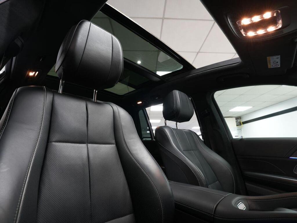 
								2022 Mercedes-Benz GLS400d Night Edition full									