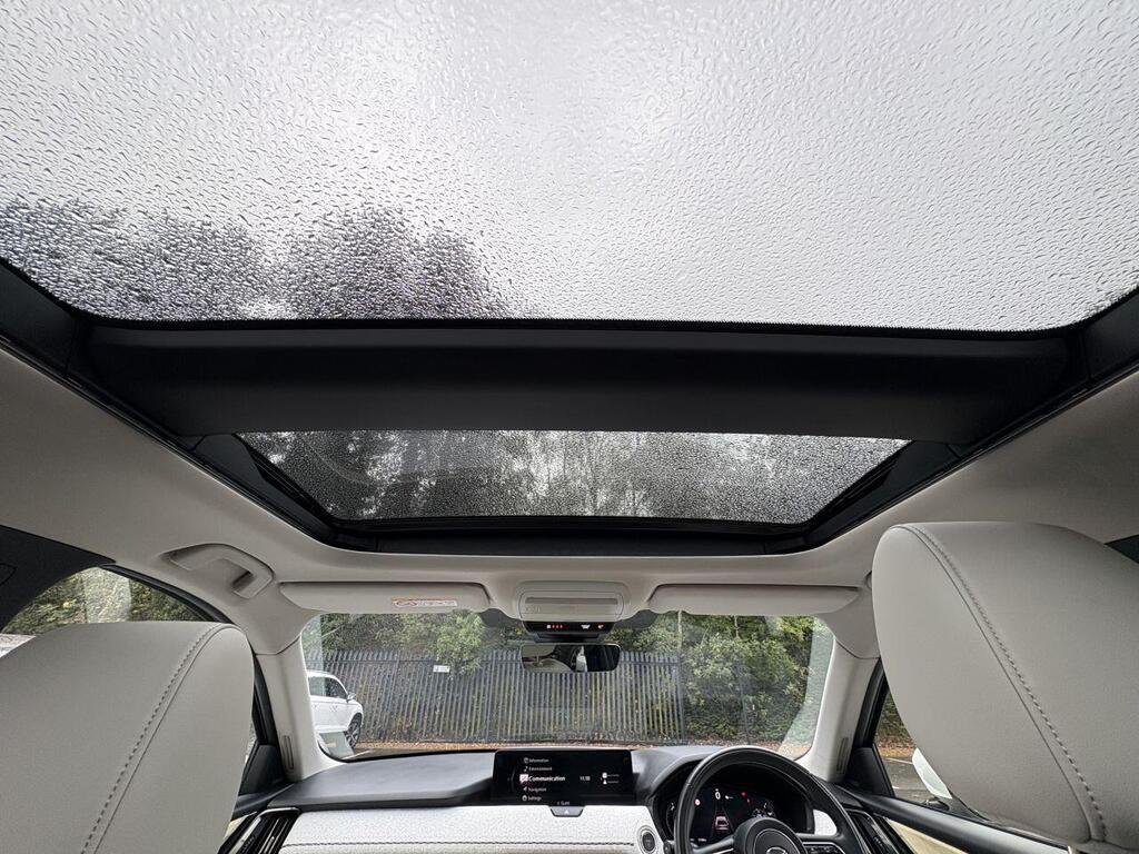 
								2022 Mazda CX-60 2.5e Skyactiv Takumi full									