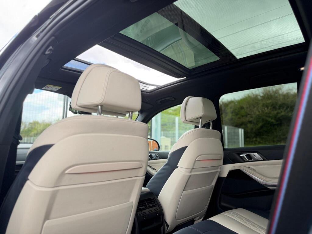 
								2022 BMW X5 30d M Sport xDrive full									