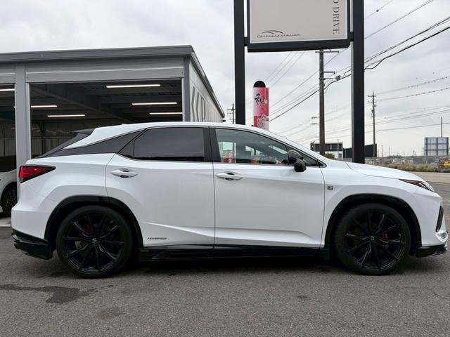 
								2019 LEXUS RX RX450H F SPORT full									