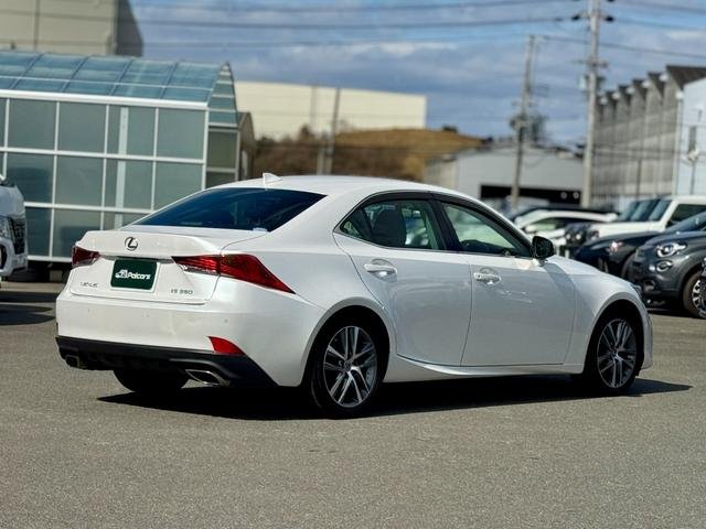 
								2019 Lexus IS350 full									