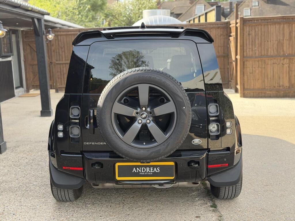 
								2020 Land Rover Defender 110 P400 MHEV X full									