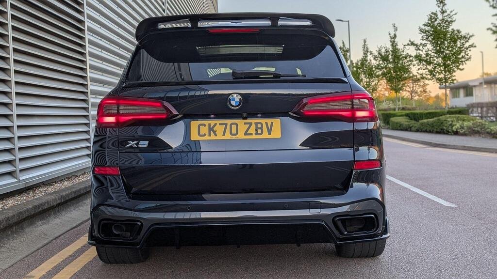 
								2020 BMW X5 40i M Sport xDrive full									