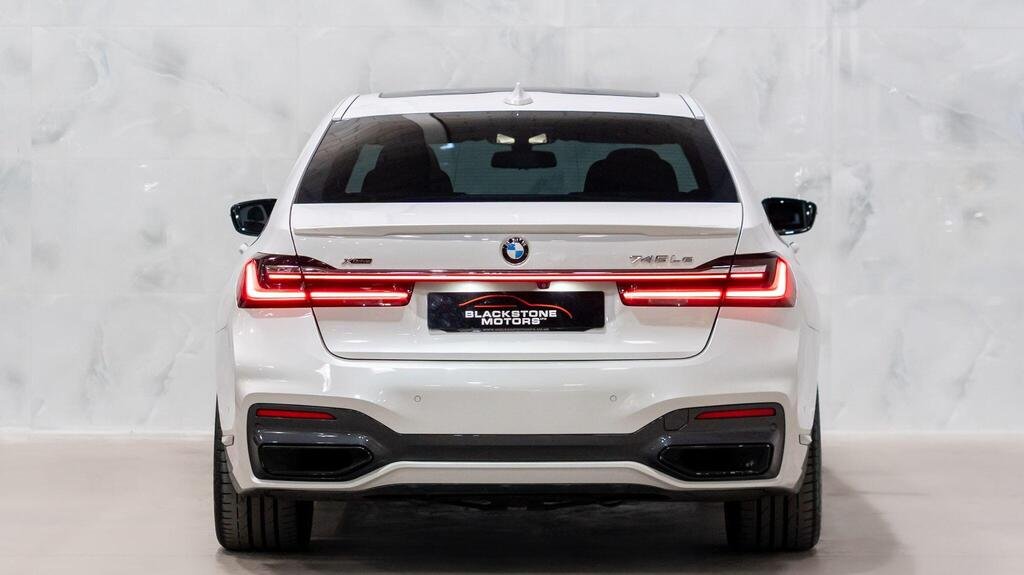 
								2019 BMW 7 Series 745Le xDrive M Sport full									
