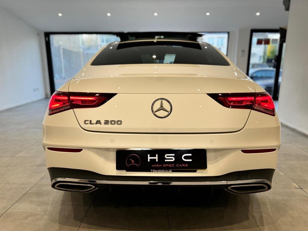 
								2019 Mercedes-Benz CLA200 AMG Line full									