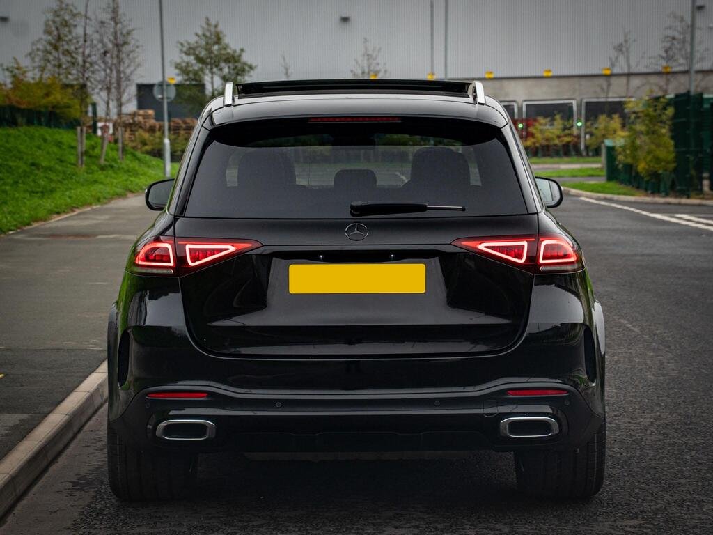 
								2020 Mercedes-Benz GLE400d AMG Line 4Matic full									
