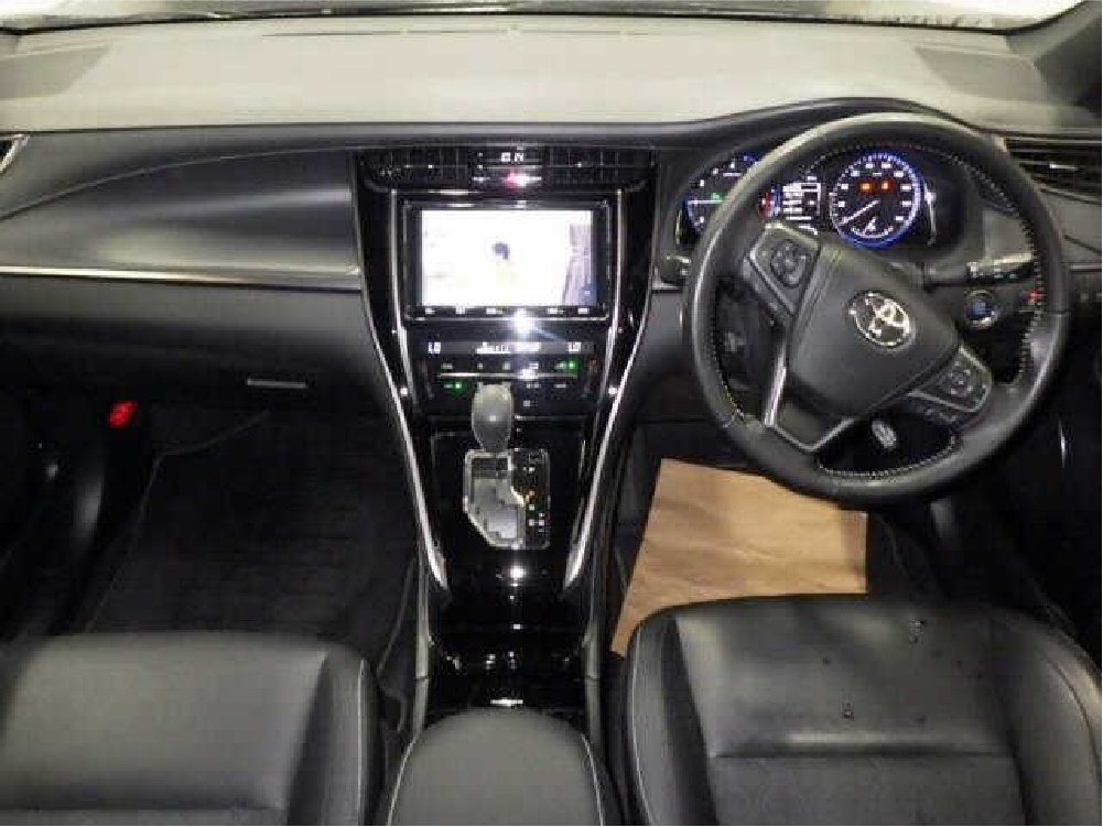 2020 Toyota Harrier Premium Style