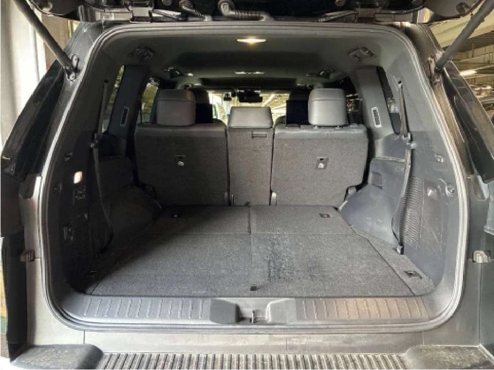 
								2022 Lexus LX600 full									