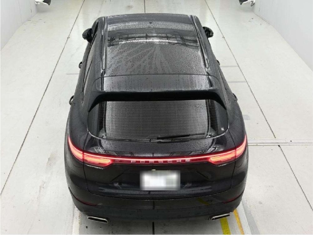 
								2020 Porsche Cayenne E-Hybrid full									
