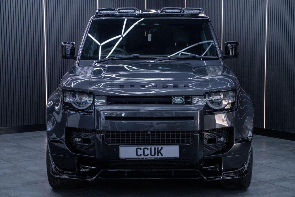 
								2021 Land Rover Defender 110 P525 full									