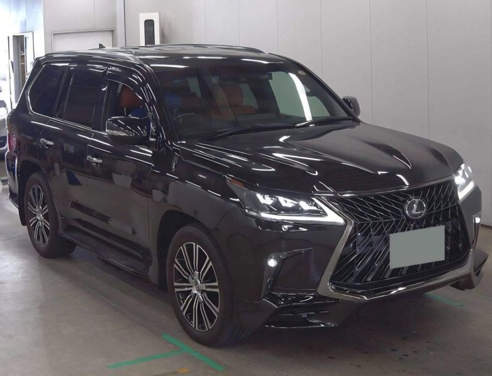 2020 Lexus LX570 Black Sequence