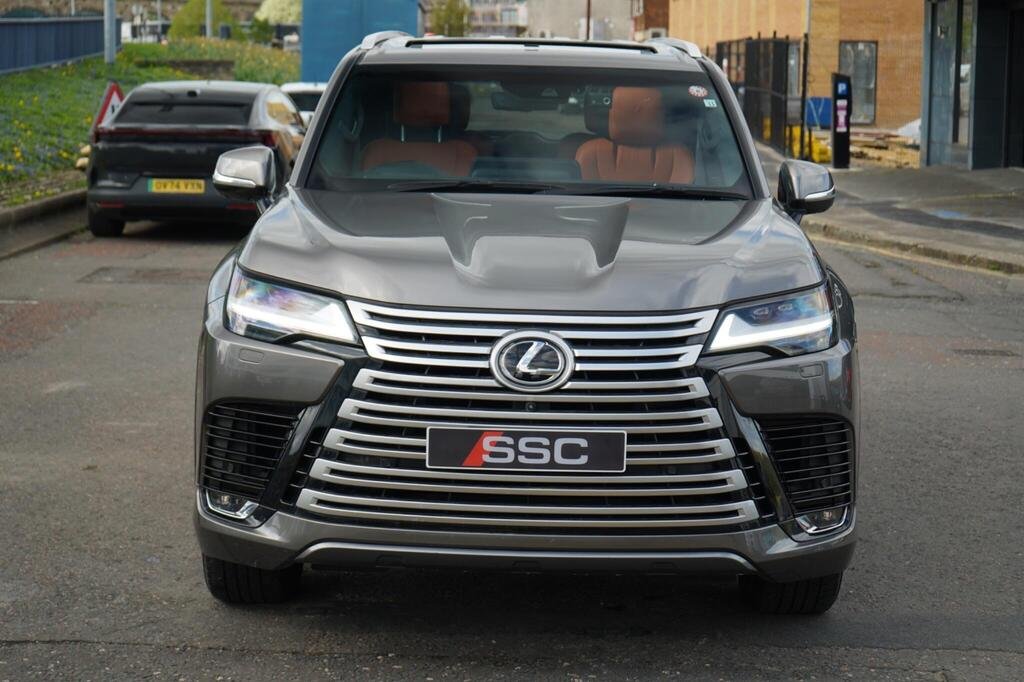 
								2022 Lexus LX600 Ultra Luxury full									