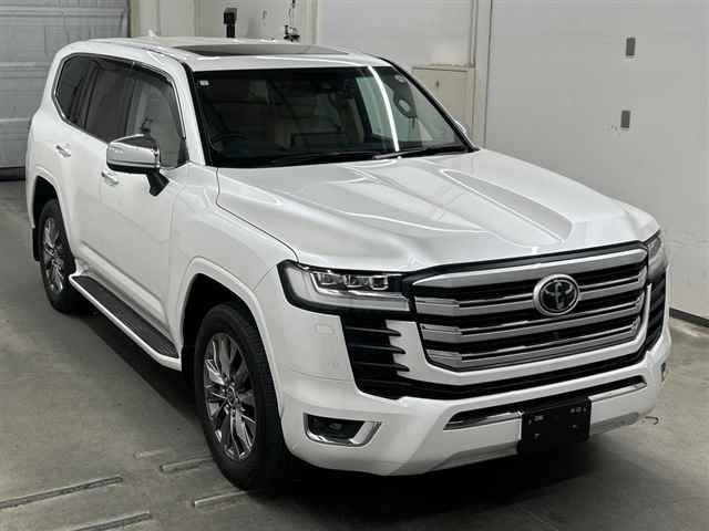 2023 Toyota Land Cruiser 300 ZX