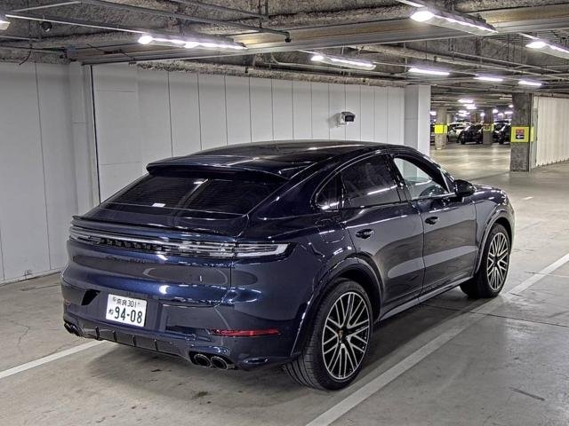 2024 Porsche Cayenne Turbo E-Hybrid Coupe